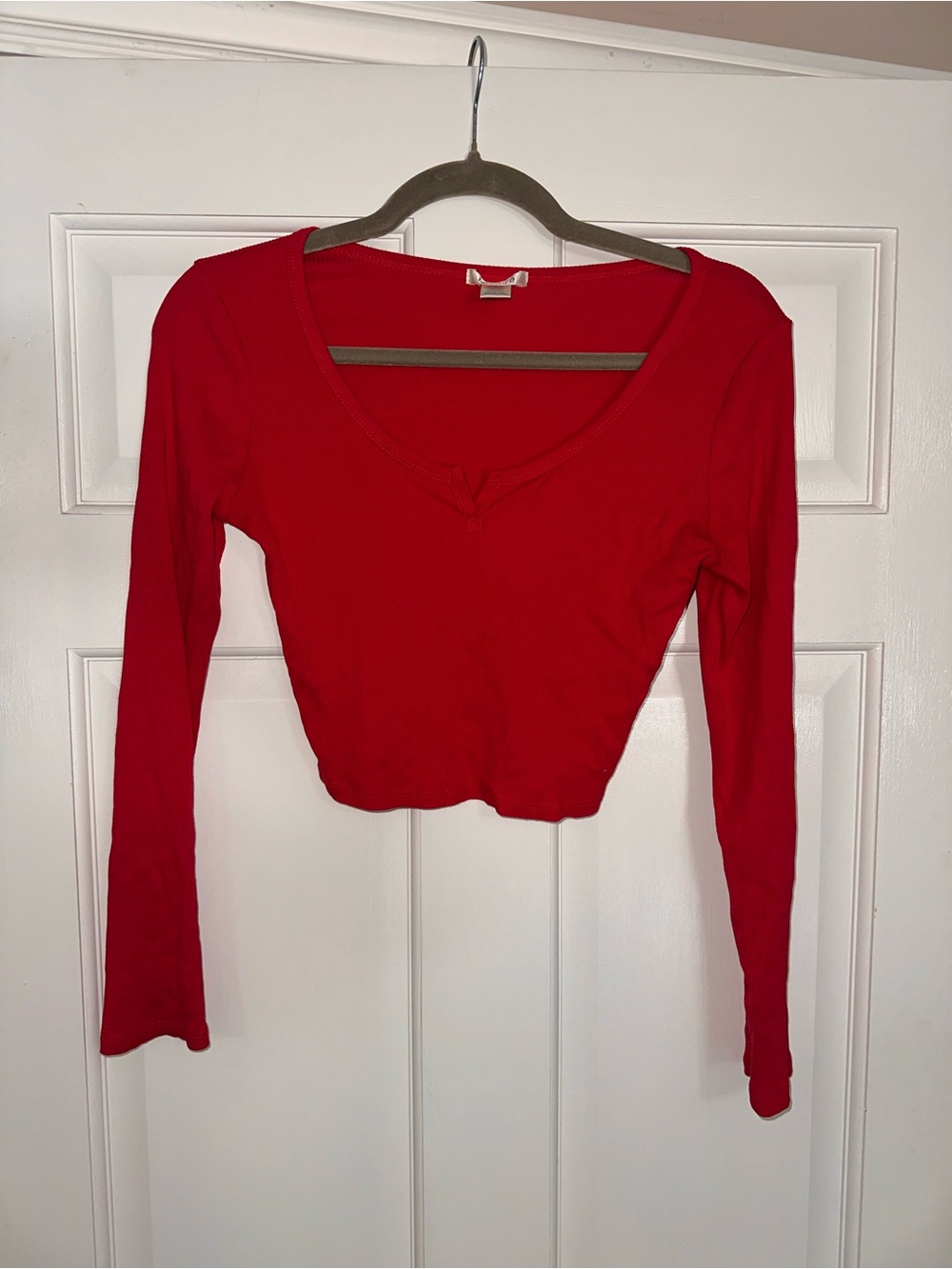 Bozzolo Red Long-Sleeve V-Neck Crop Top